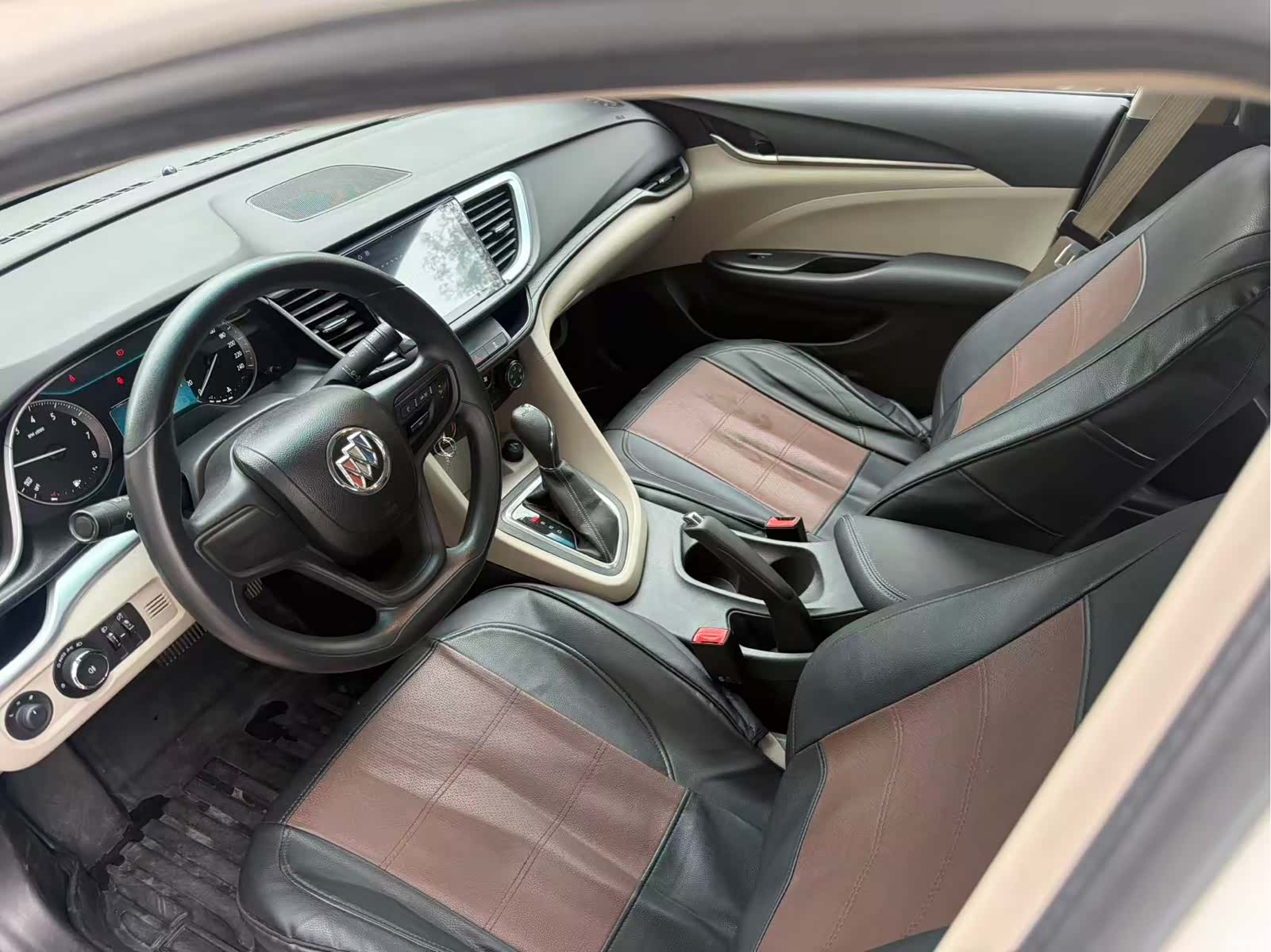 Buick V, 2018 4