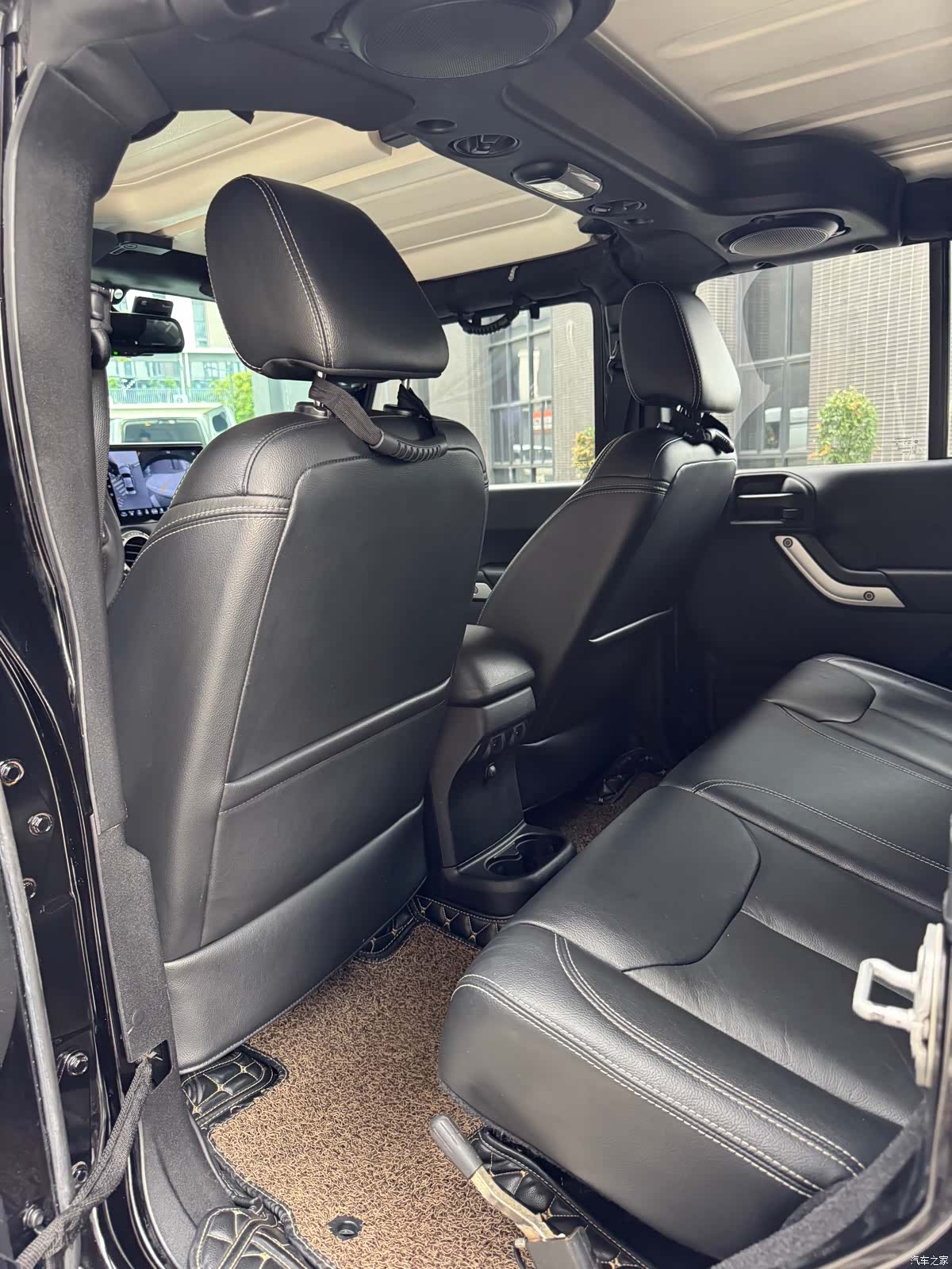 Jeep Wrangler, 2016 13