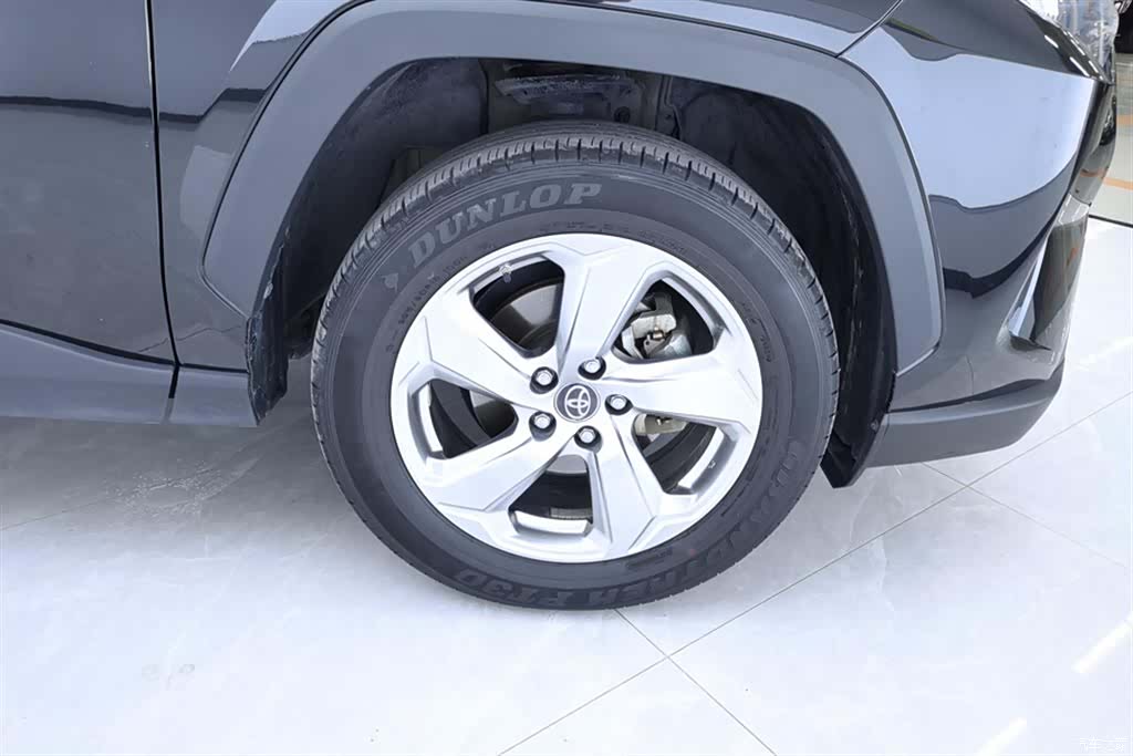 Toyota RAV4, 2023 6