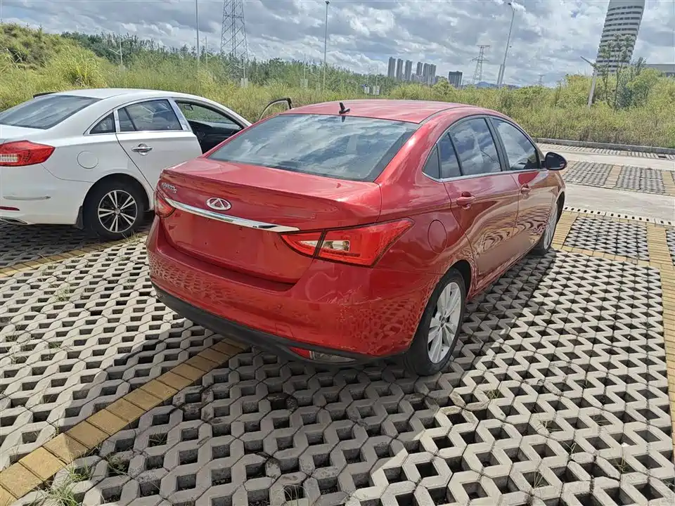 Chery Arrizo 5