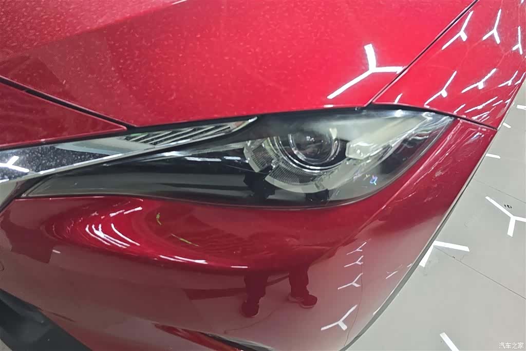 Mazda CX-4, 2019 все фото