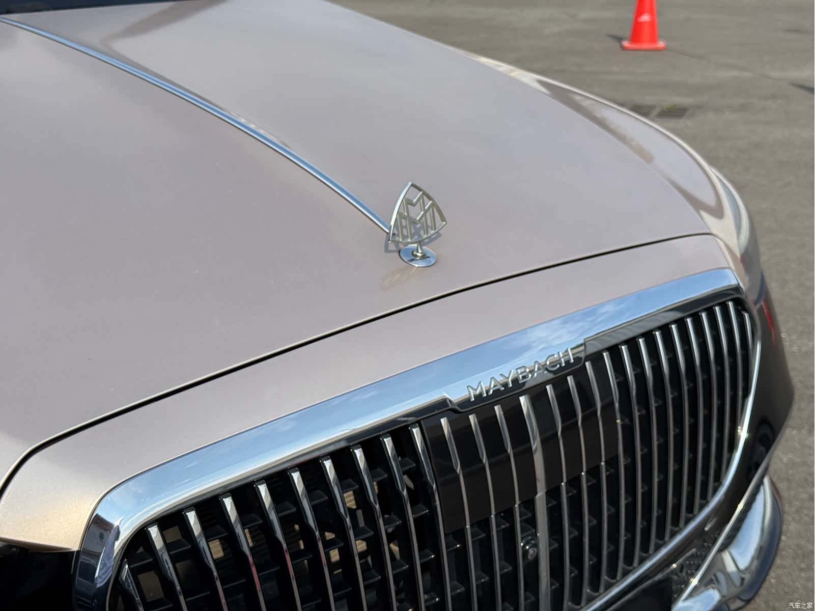 Maybach S-Class, 2022 все фото
