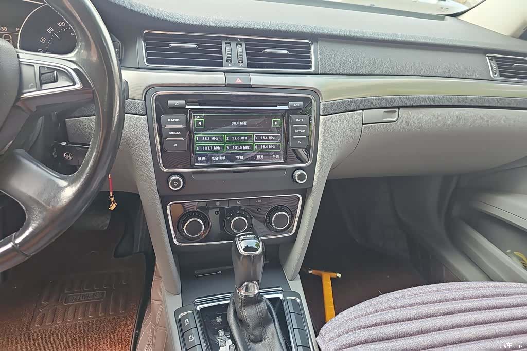 Skoda Superb, 2014 13