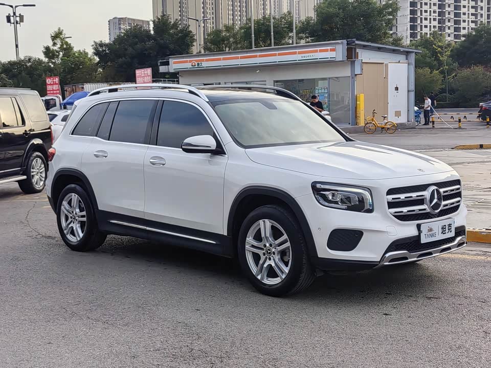 Mercedes-Benz GLB