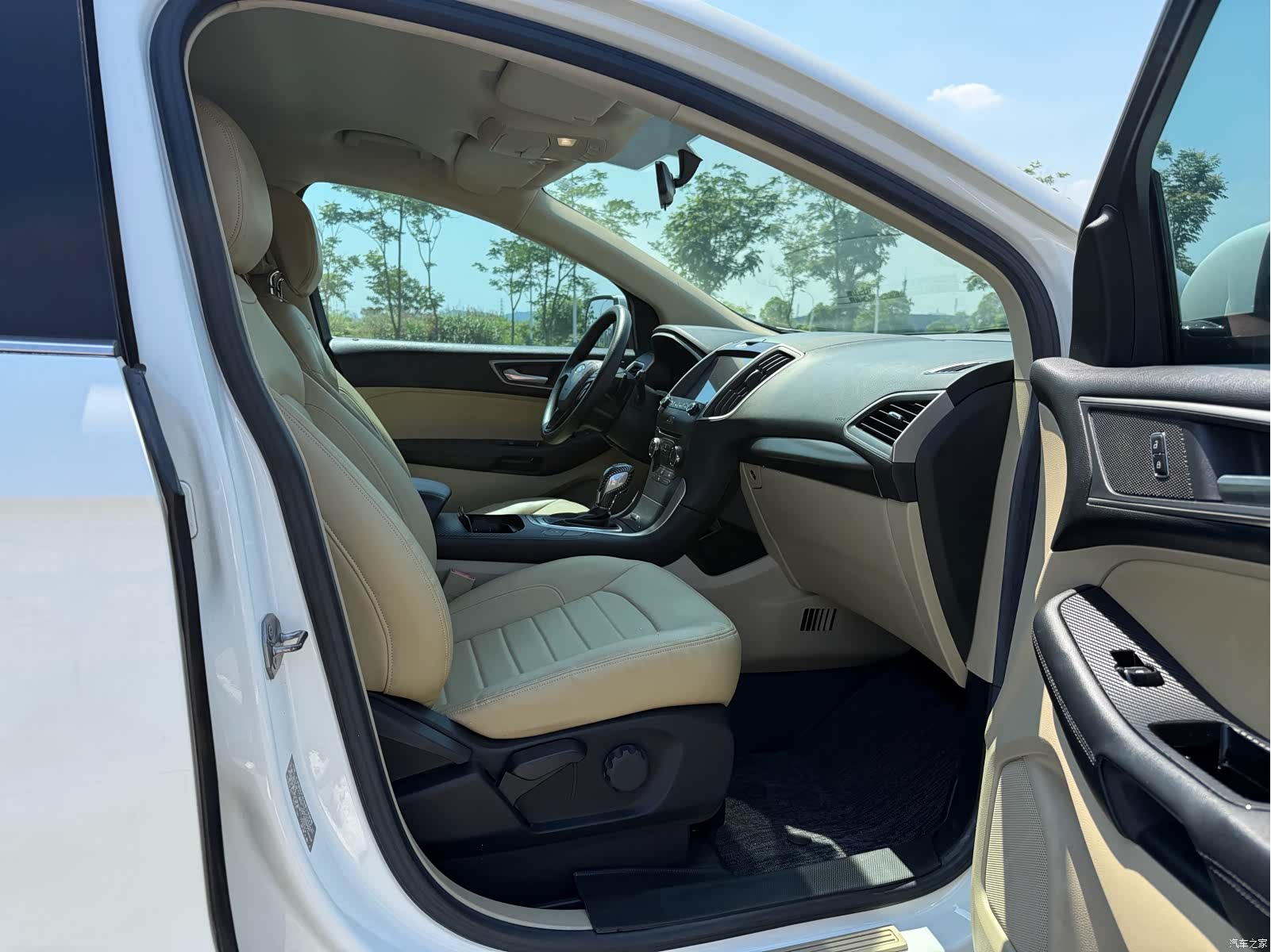 Ford Edge, 2015 12