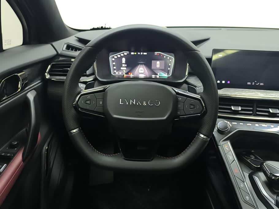 Lynk & Co 06 Lynk & Co 06