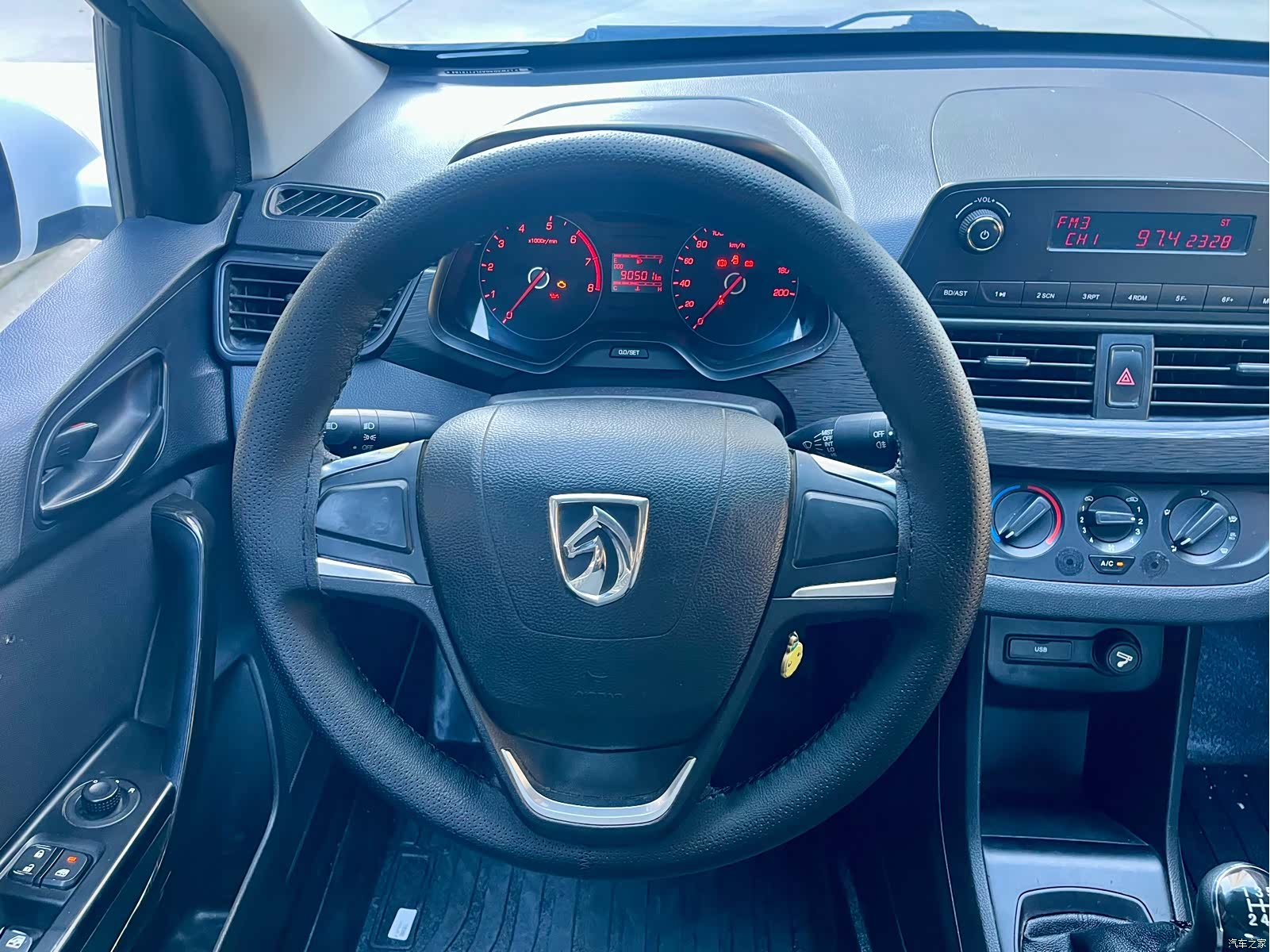 Wuling 310, 2021 10