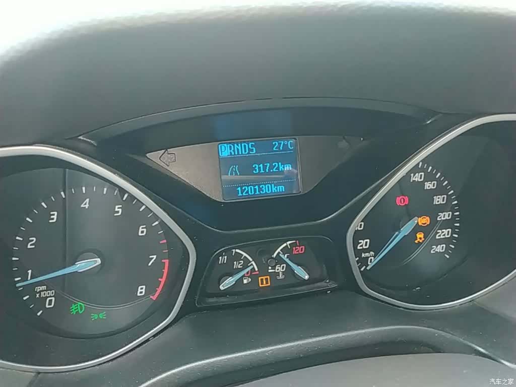 Ford Focus, 2014 12