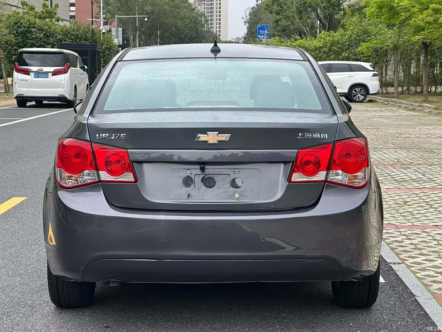 Chevrolet SL, 2012 8