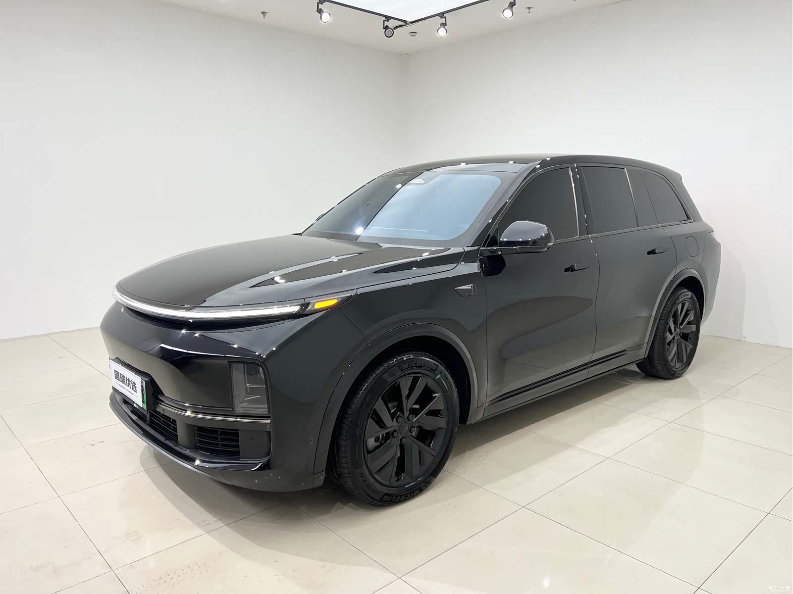 Li Auto L8, 2023 1