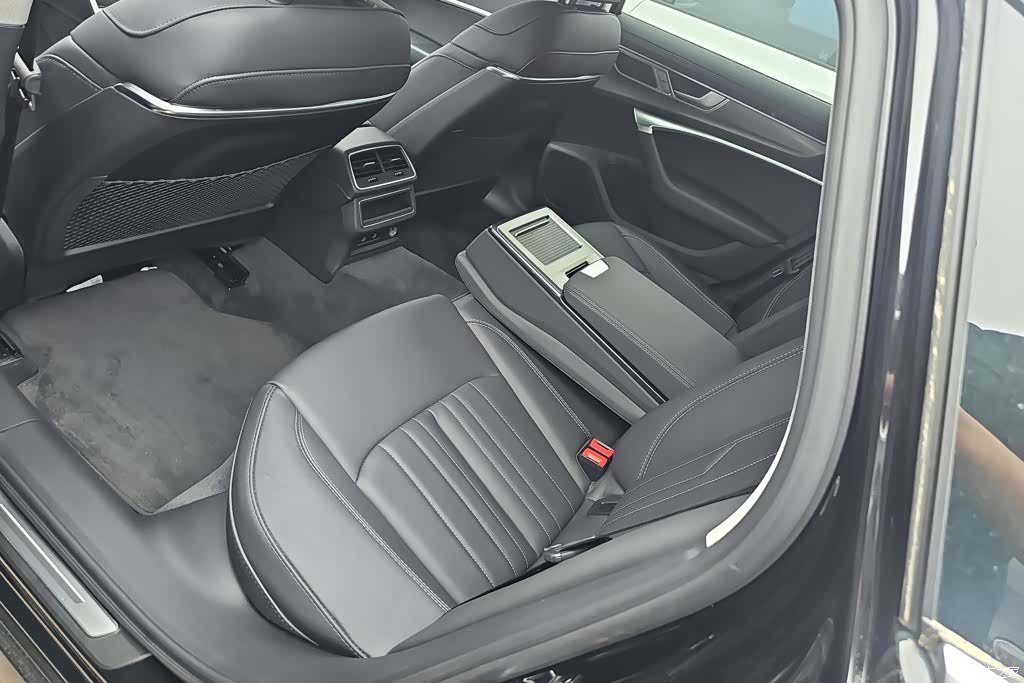 Audi A6L, 2023 11