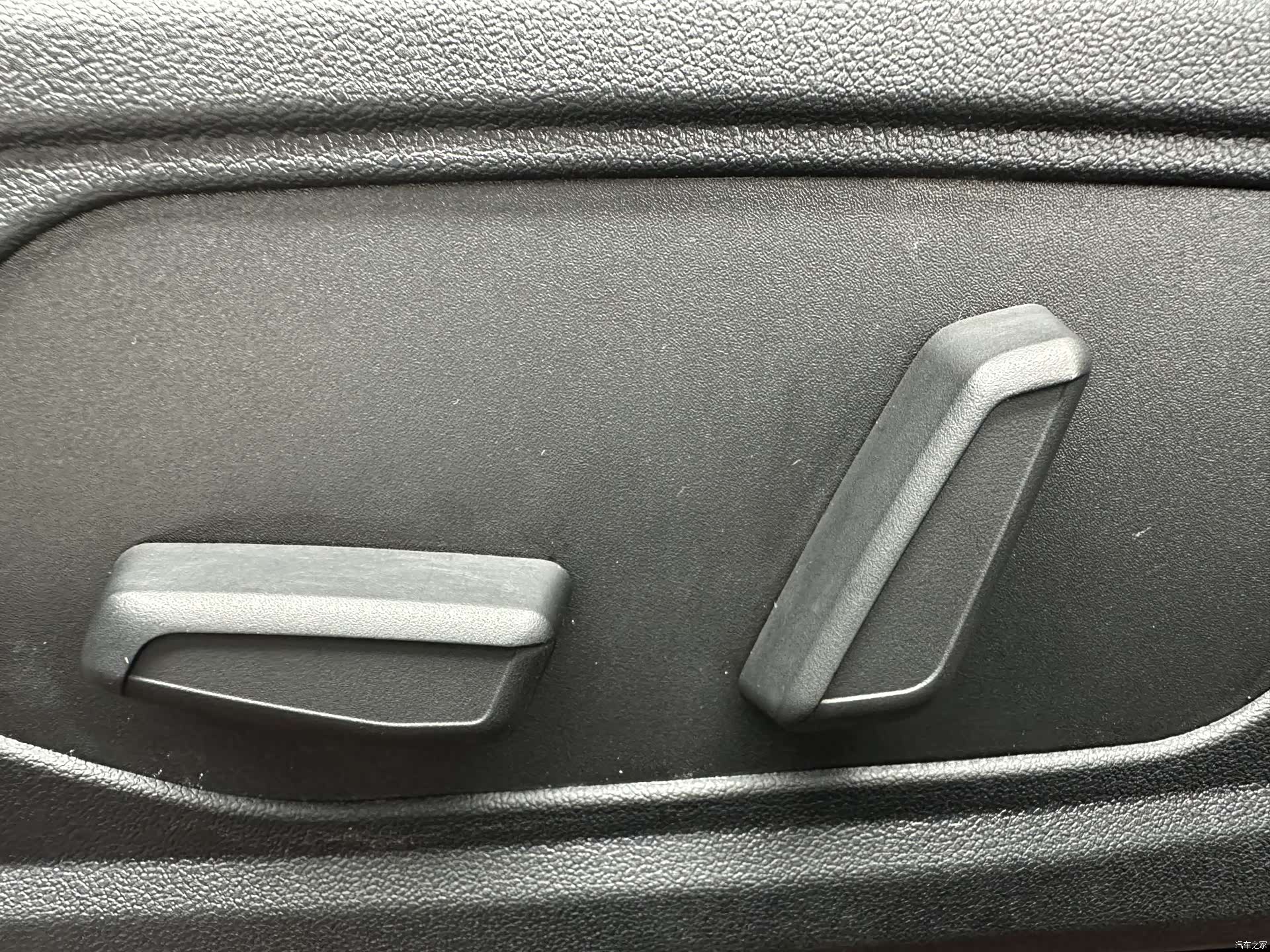 Hyundai Elantra, 2023 13