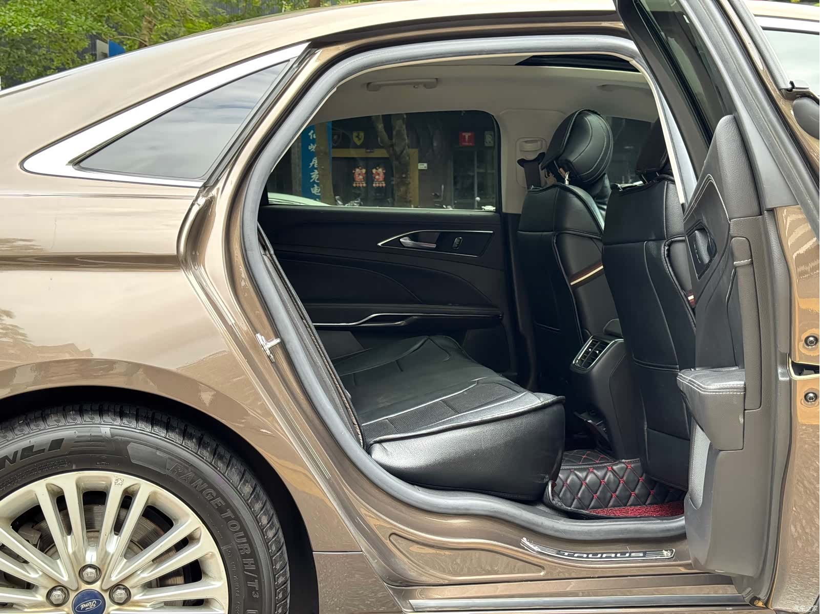 Ford Taurus, 2016 13
