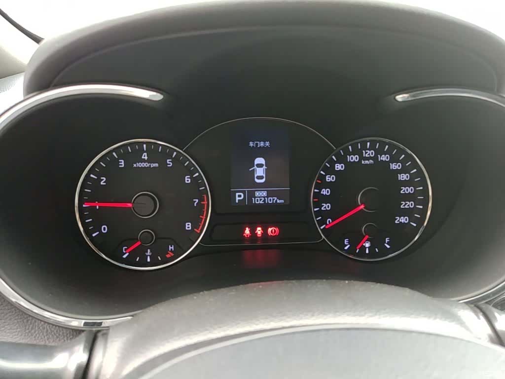 Kia K3, 2015 12