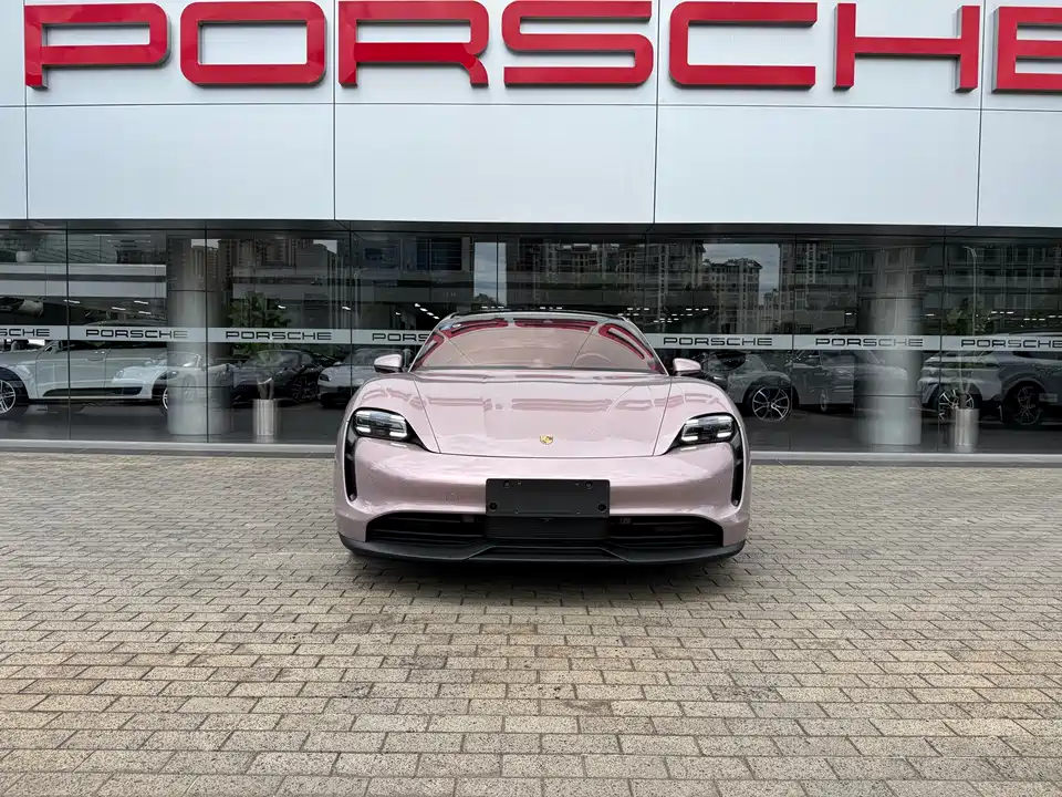 Porsche Taycan