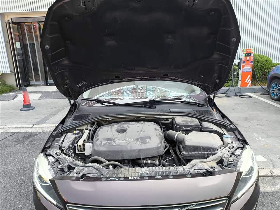 Volvo S60