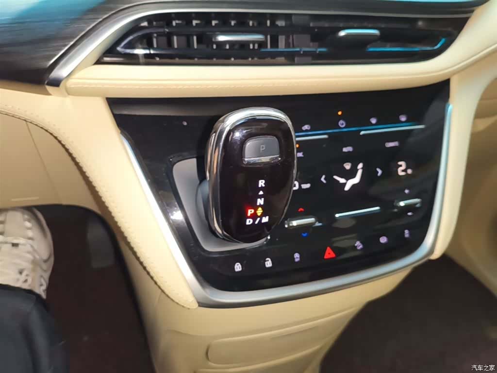 Buick GL8, 2022 14