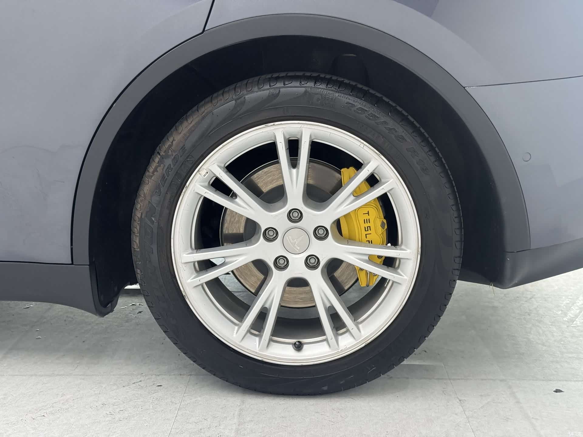 Tesla Model Y, 2022 13