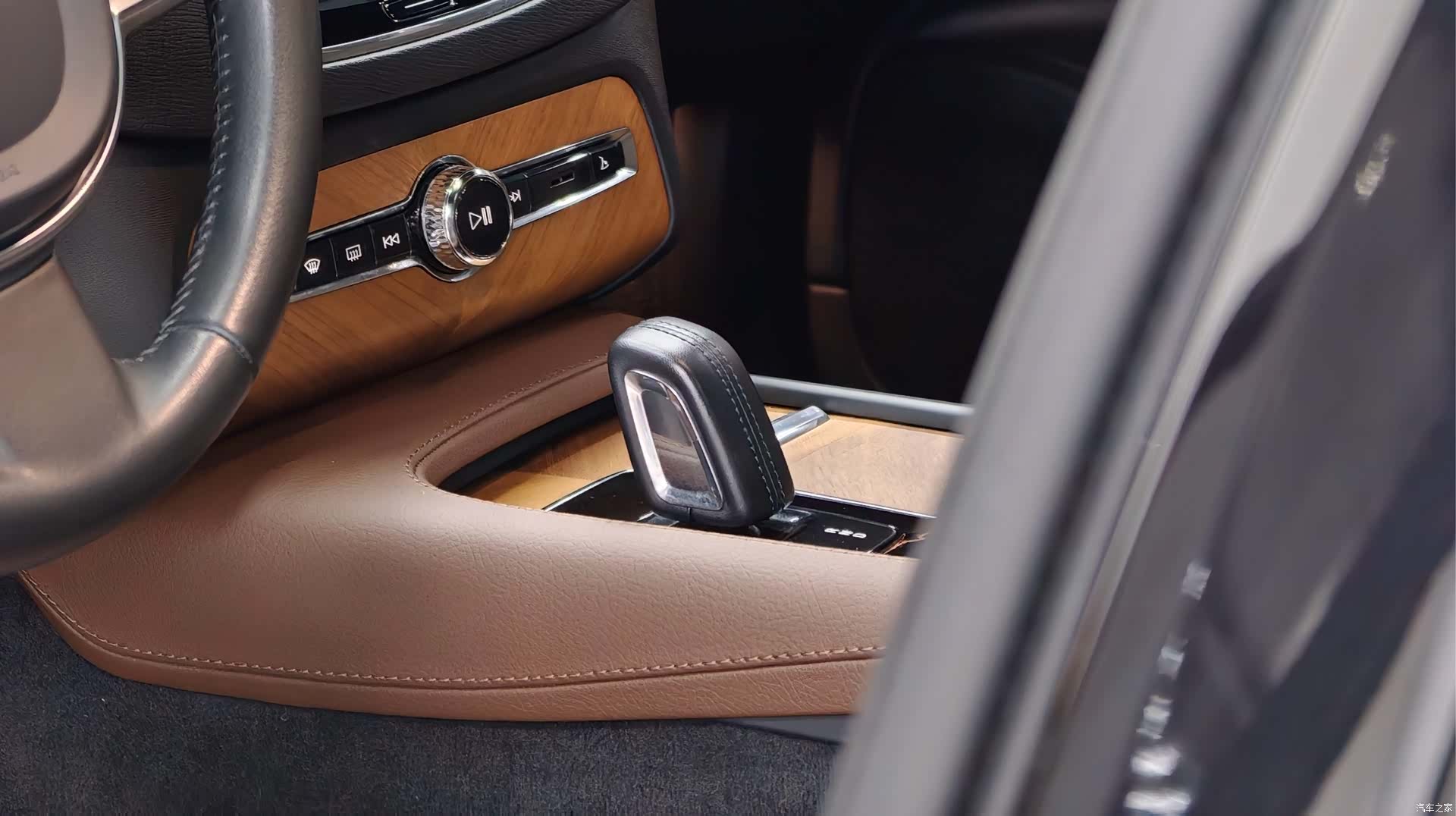 Volvo XC90, 2020 11