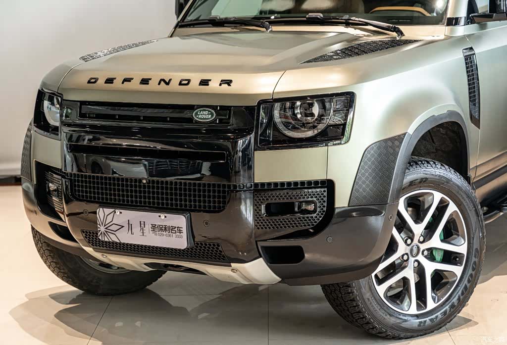 Land Rover Defender, 2023 20