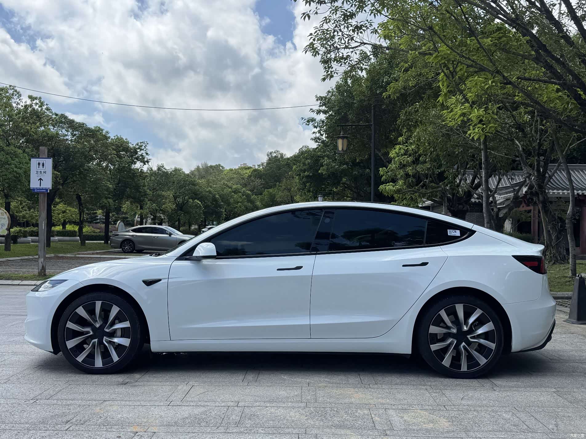 Tesla Model 3, 2025 2