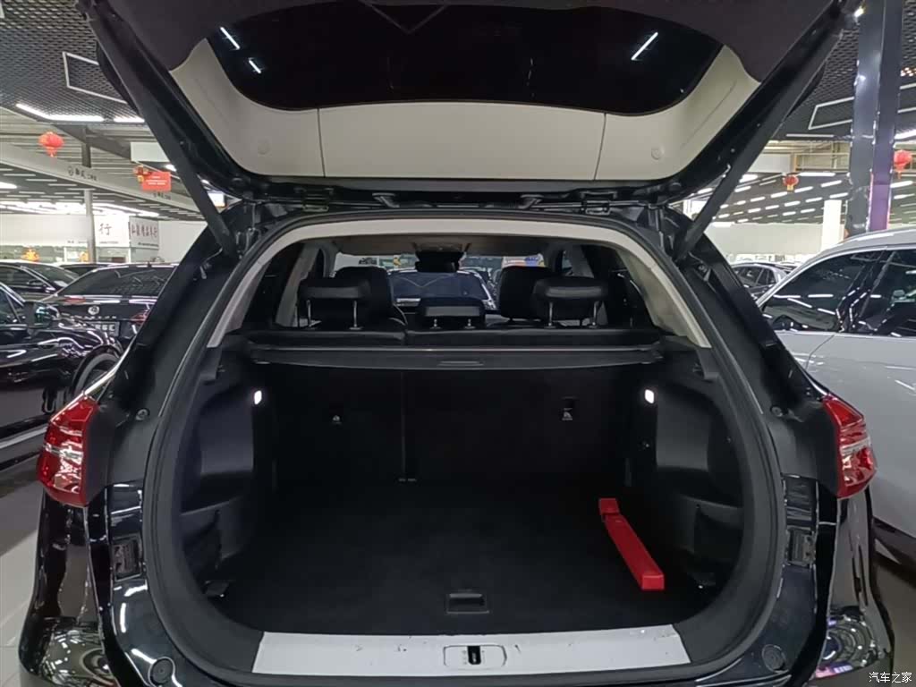Hongqi HS5, 2022 19