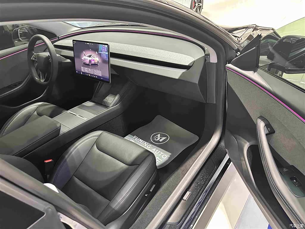 Tesla Model 3, 2026 13