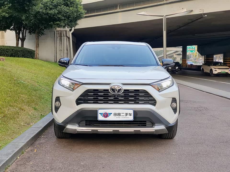 Toyota RAV4 Rongfang