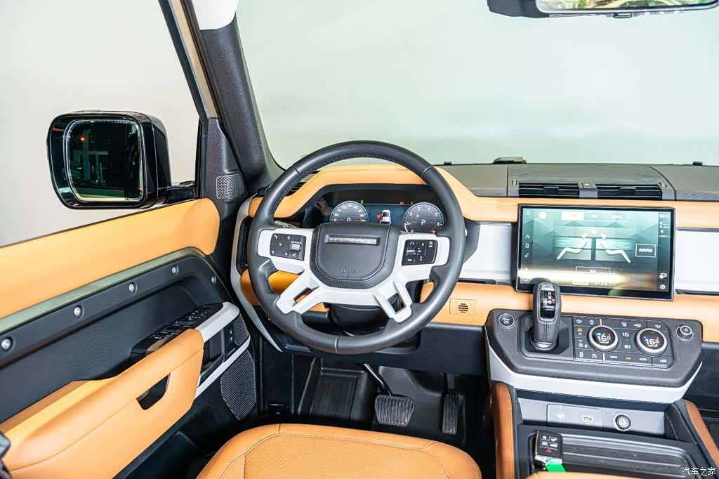 Land Rover Defender, 2023 11
