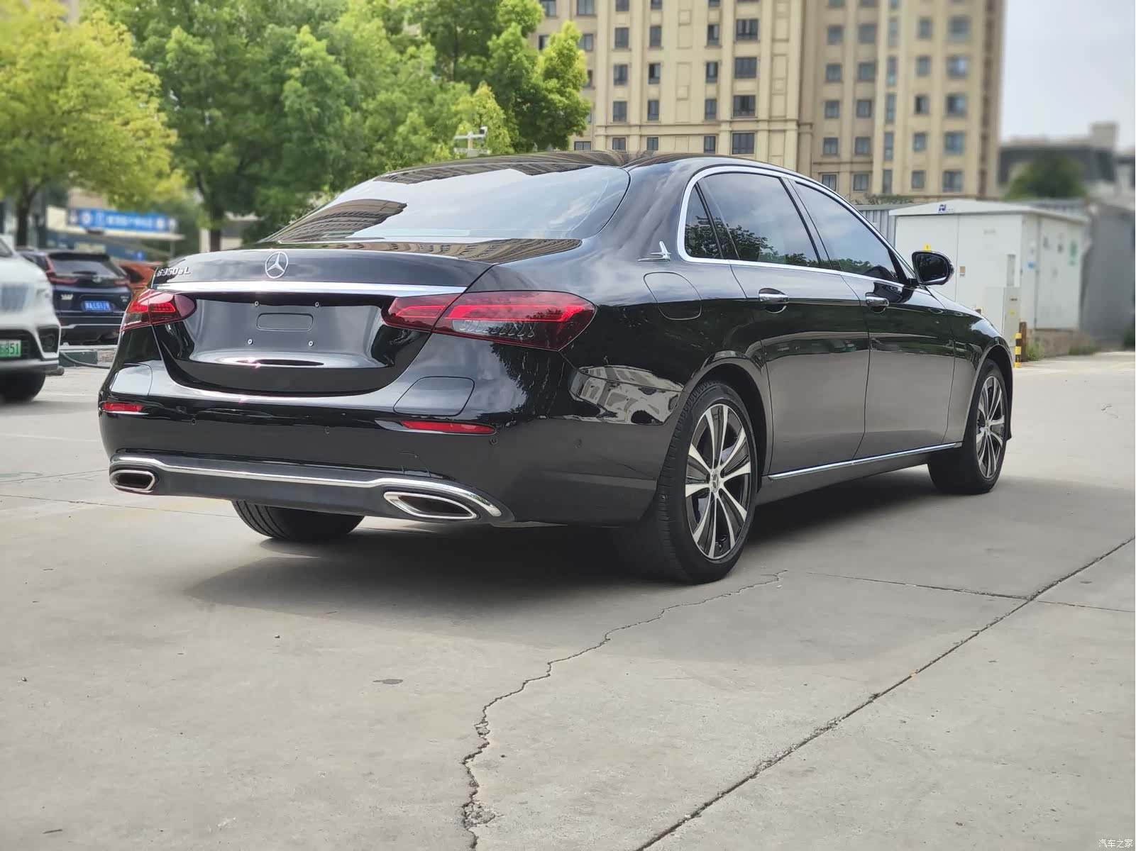 Mercedes-Benz E-Class, 2022 13