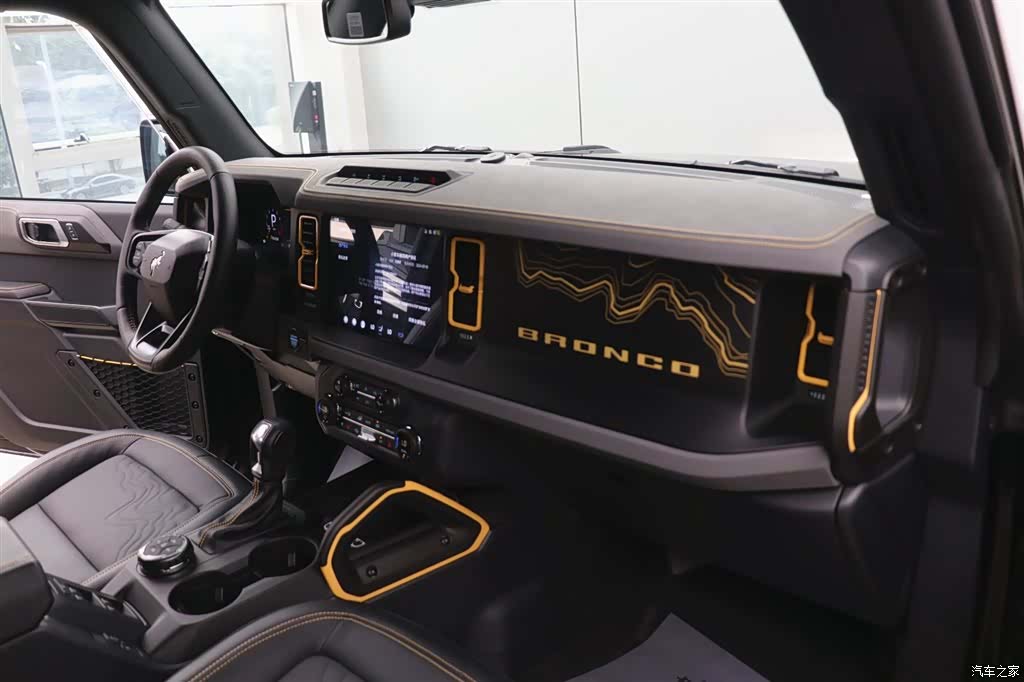 Ford Bronco, 2025 20