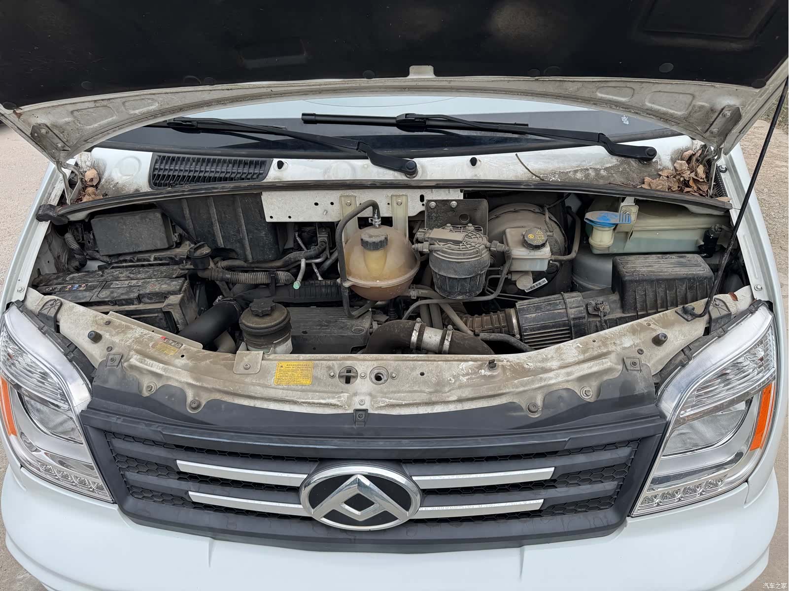 Maxus V80, 2022 17