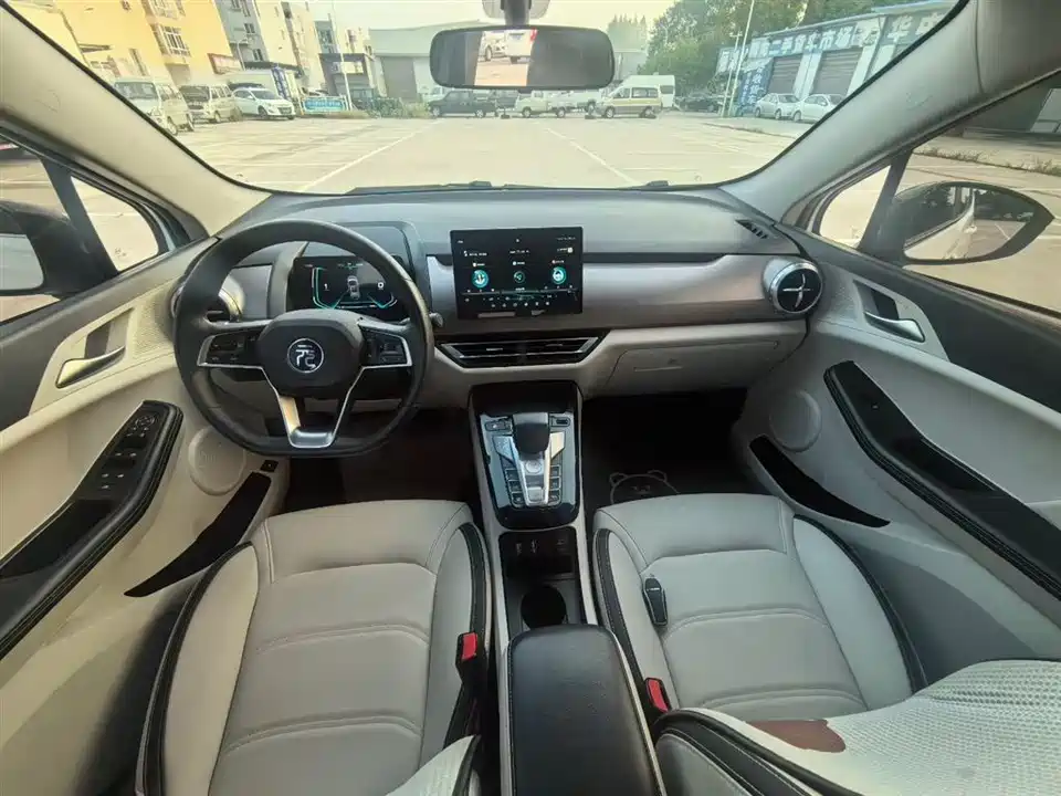 BYD Yuan Pro BYD Yuan Pro