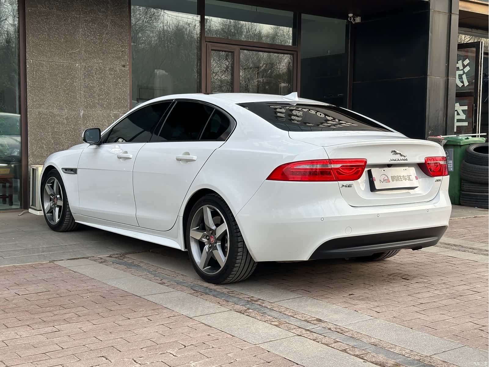 Jaguar XE, 2015 6