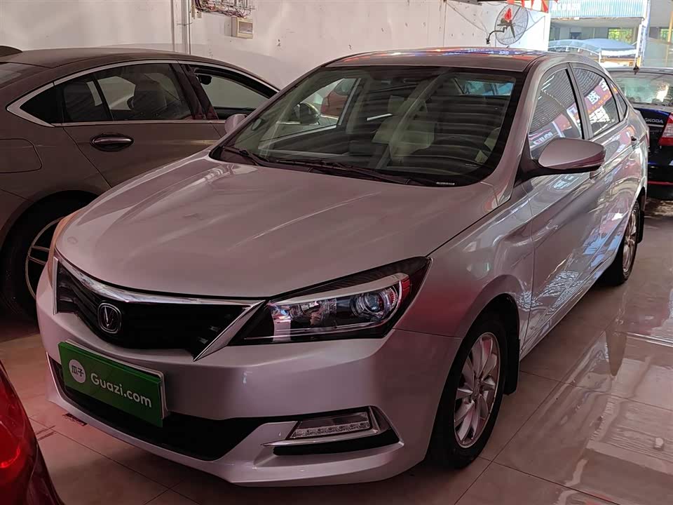 Changan Yuexiang V7