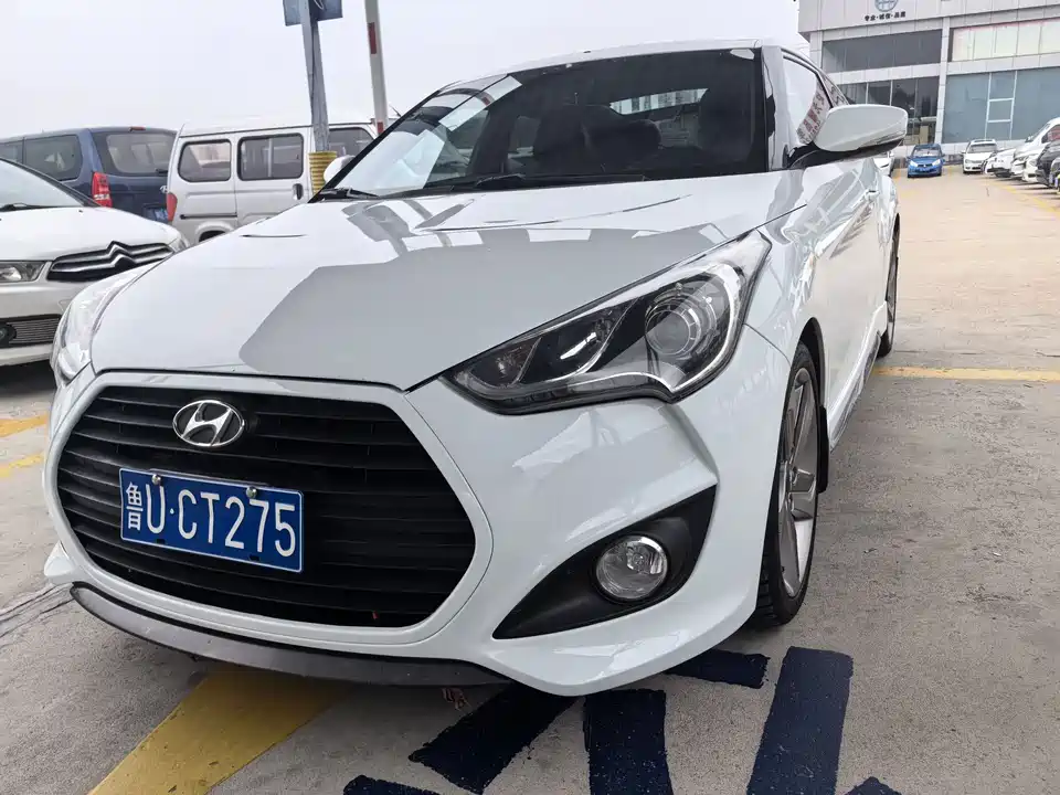Hyundai Veloster