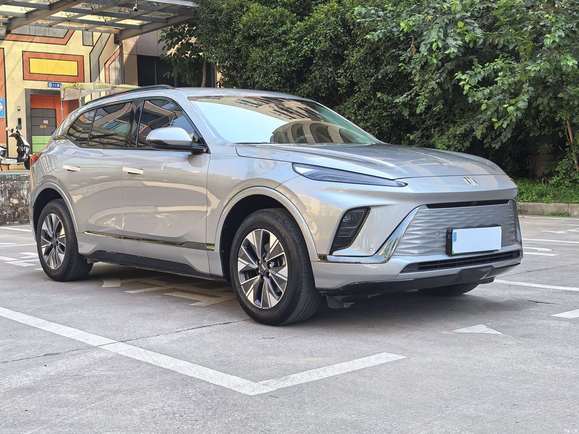 Buick E5, 2025 3