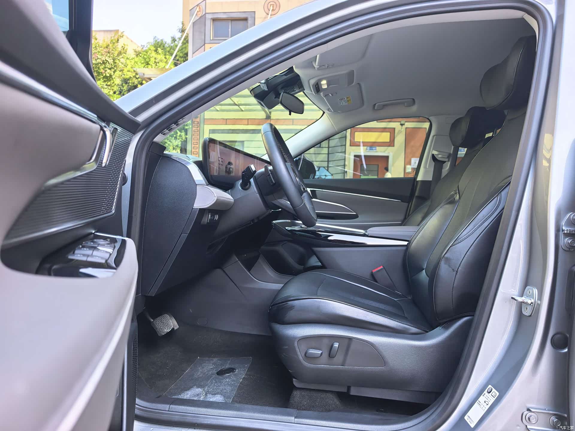 Buick E5, 2025 6