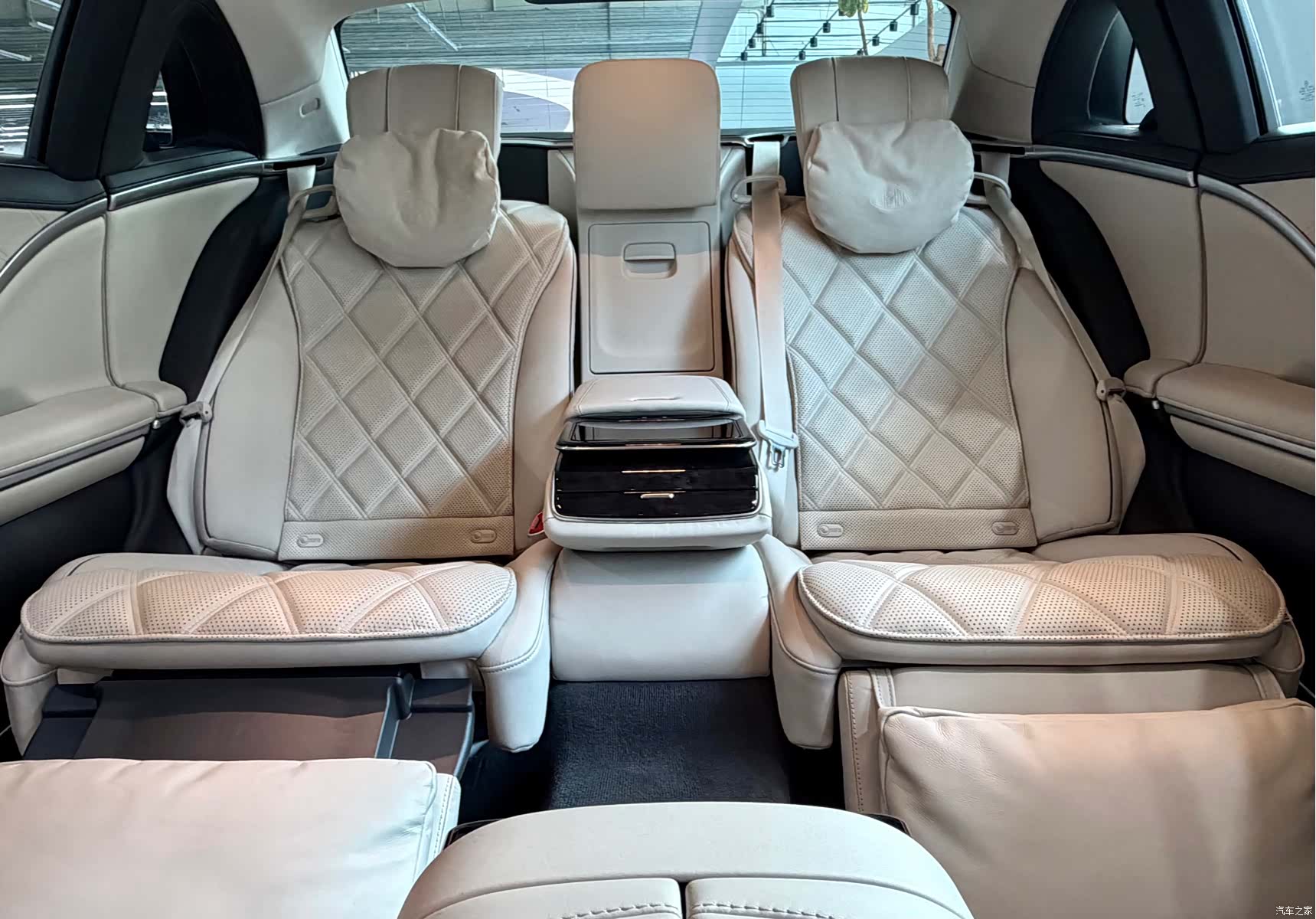Maybach S-Class, 2024 41