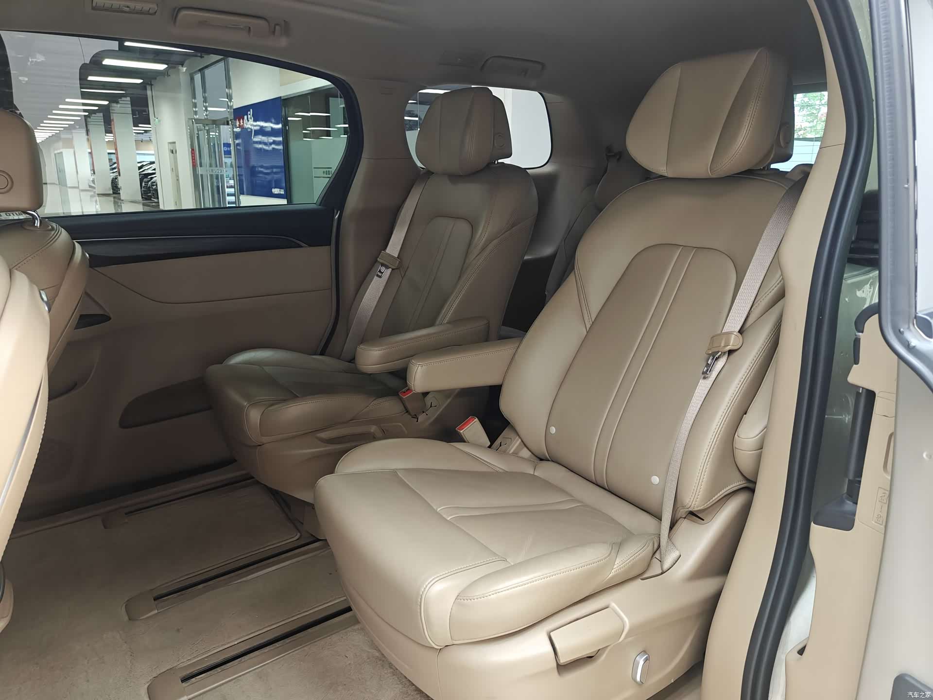 Buick GL8, 2021 7