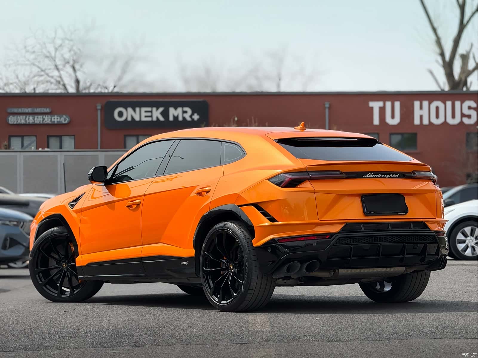Lamborghini Urus, 2023 18
