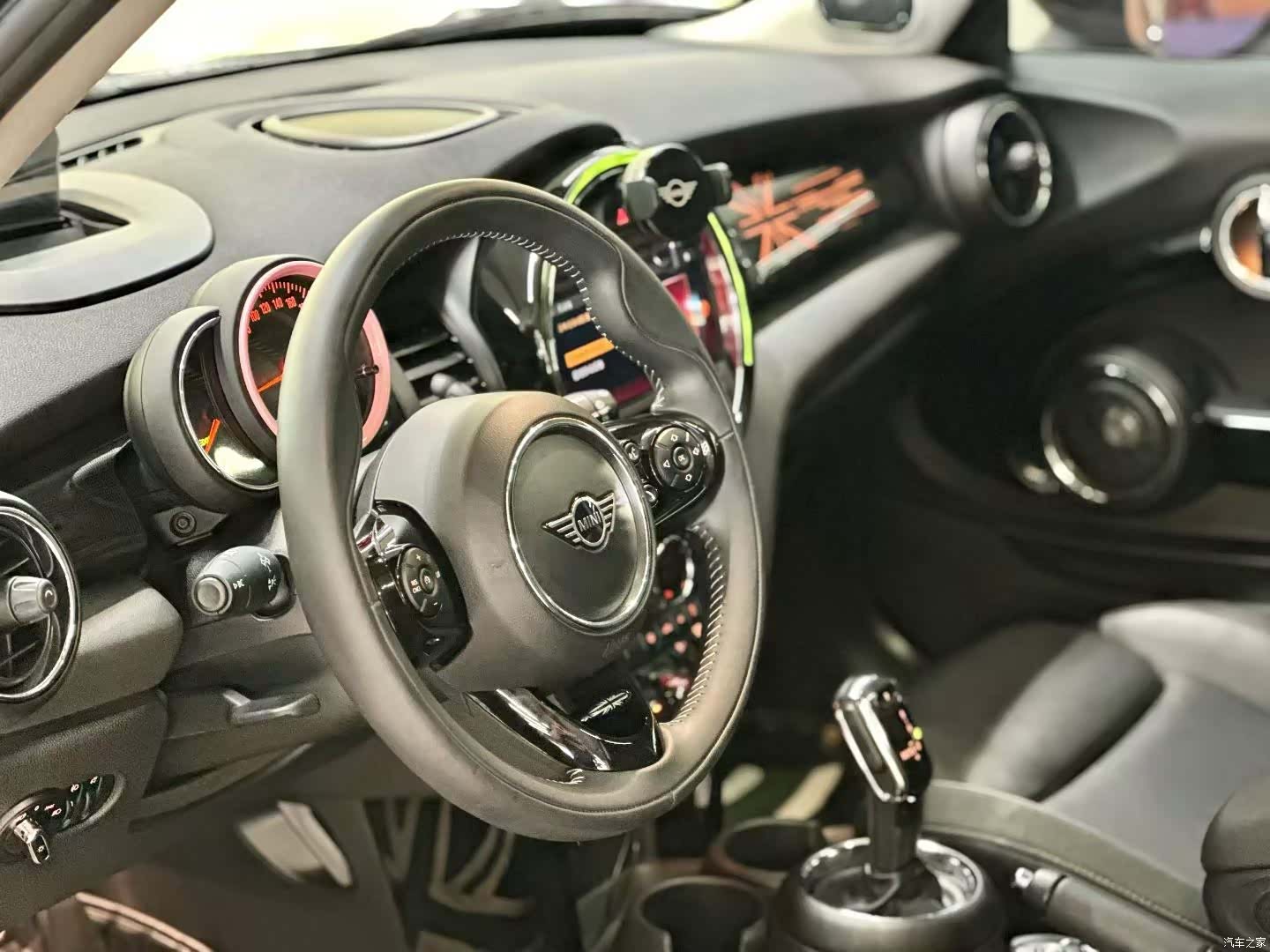 Mini Cooper, 2020 все фото