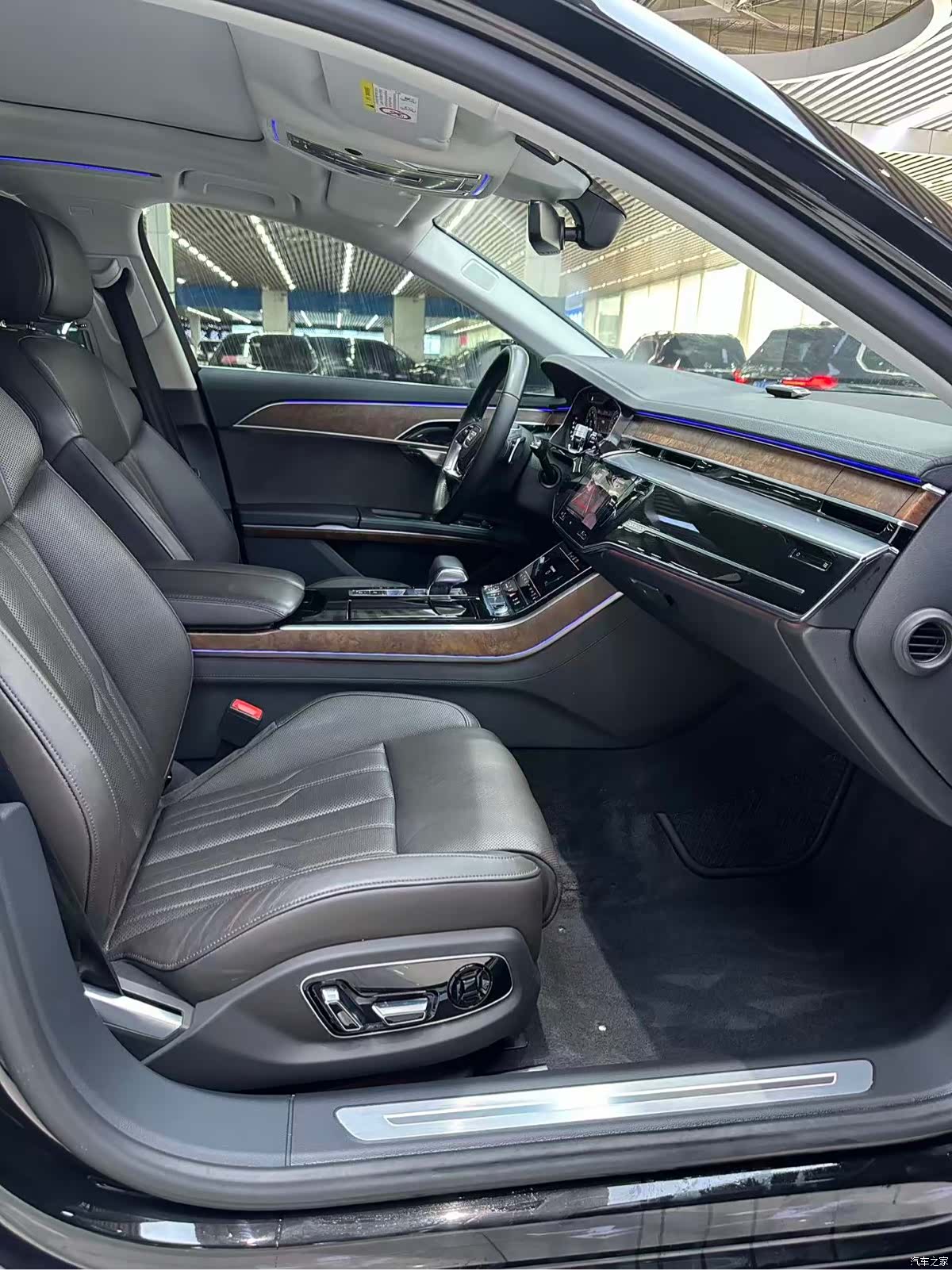 Audi A8L, 2019 8