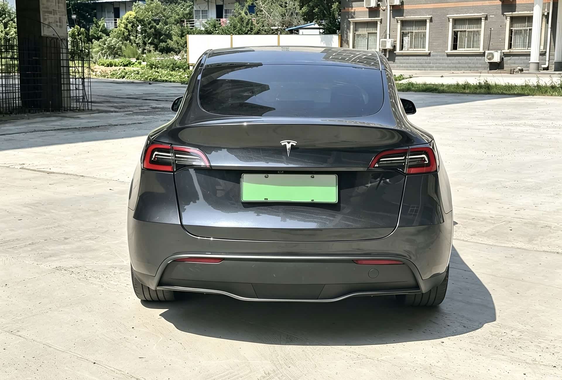 Tesla Model Y, 2024 8