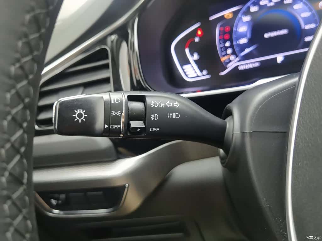 DongFeng AX7, 2019 21