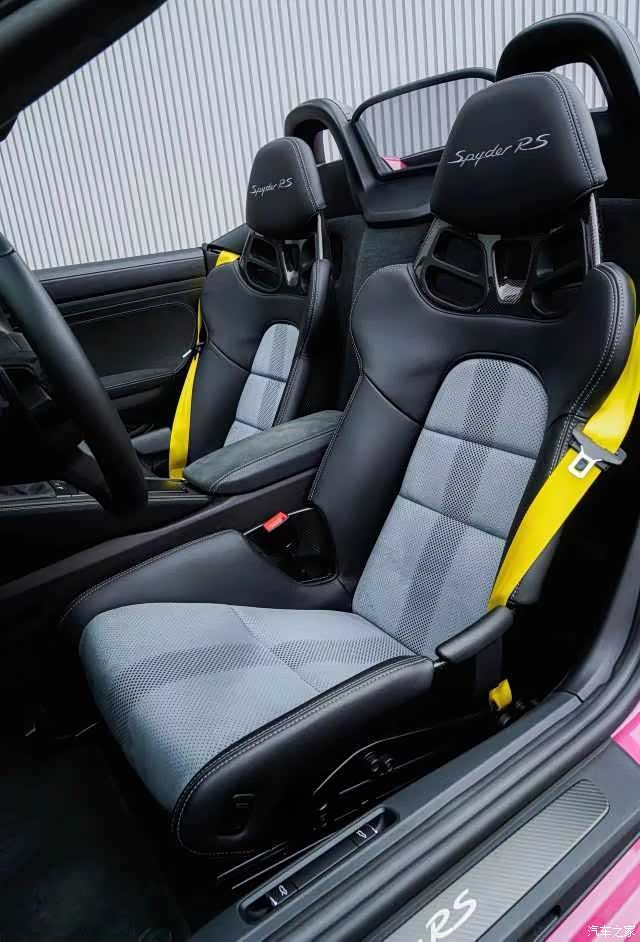 Porsche 718, 2024 12