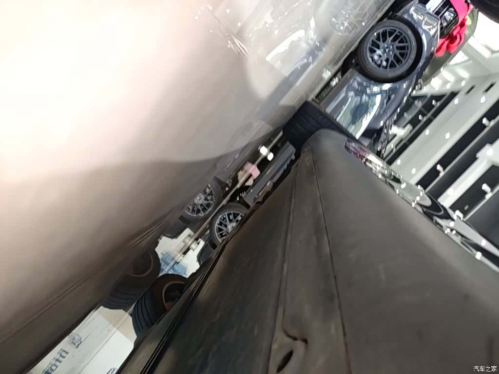Tesla Model Y, 2023 21