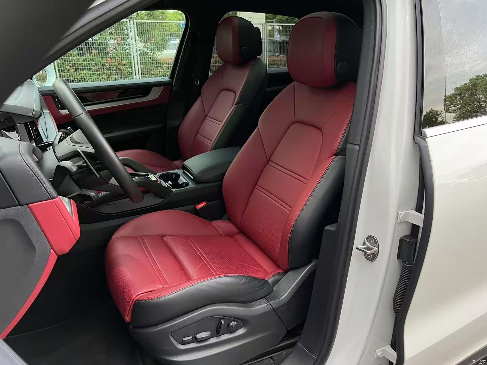 Porsche Cayenne, 2023 7