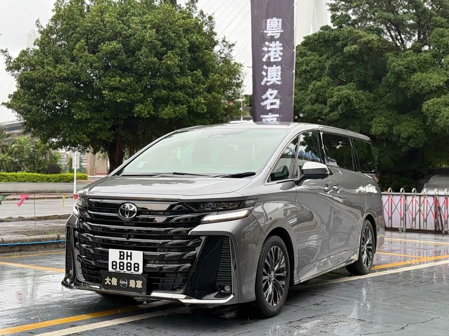 Toyota Vellfire 2026, фото 1