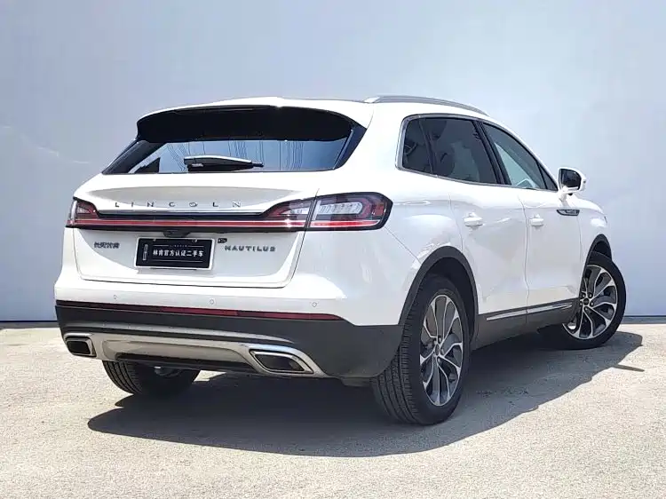 Lincoln Navigator